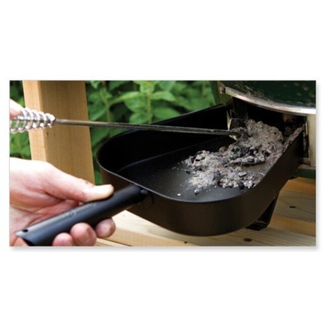 The Bastard kamado’s en BSTRD Asopvangschepvoor Compact, Medium en Large Kamado Barbecues