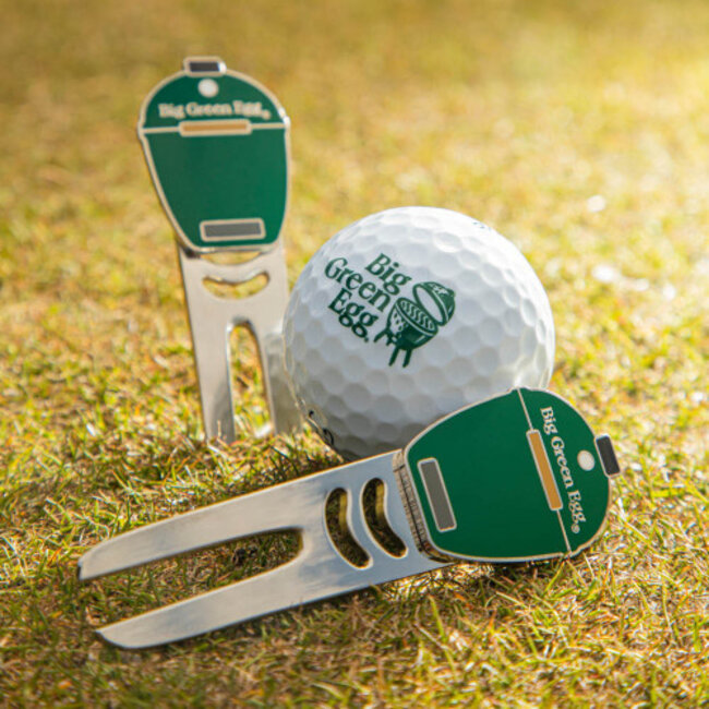 Big Green Egg  Golf Giftbox (pitchfork, Bal marker, stempel en 3 golfballen)