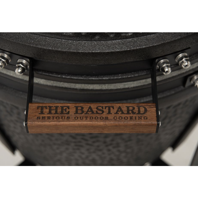 The Bastard kamado’s en BSTRD Urban Medium Solo