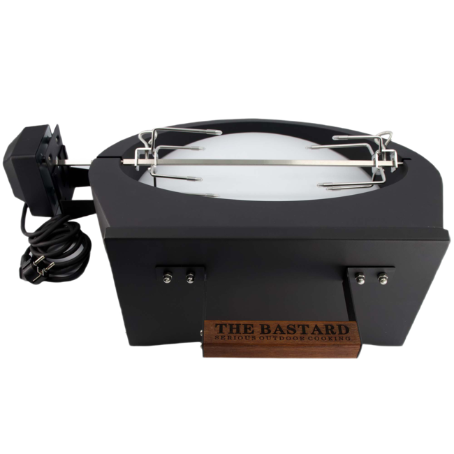 The Bastard kamado’s en BSTRD Pizza rotisserie medium en large