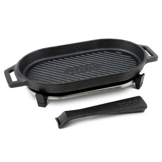 Ooni Gietijzeren Grizzler pan met afneembare greep en houten bord