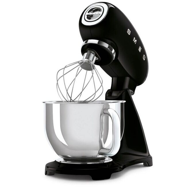 SMEG Keukenmachine 4,8L – krachtige retro standmixer met 10 snelheden en accessoires