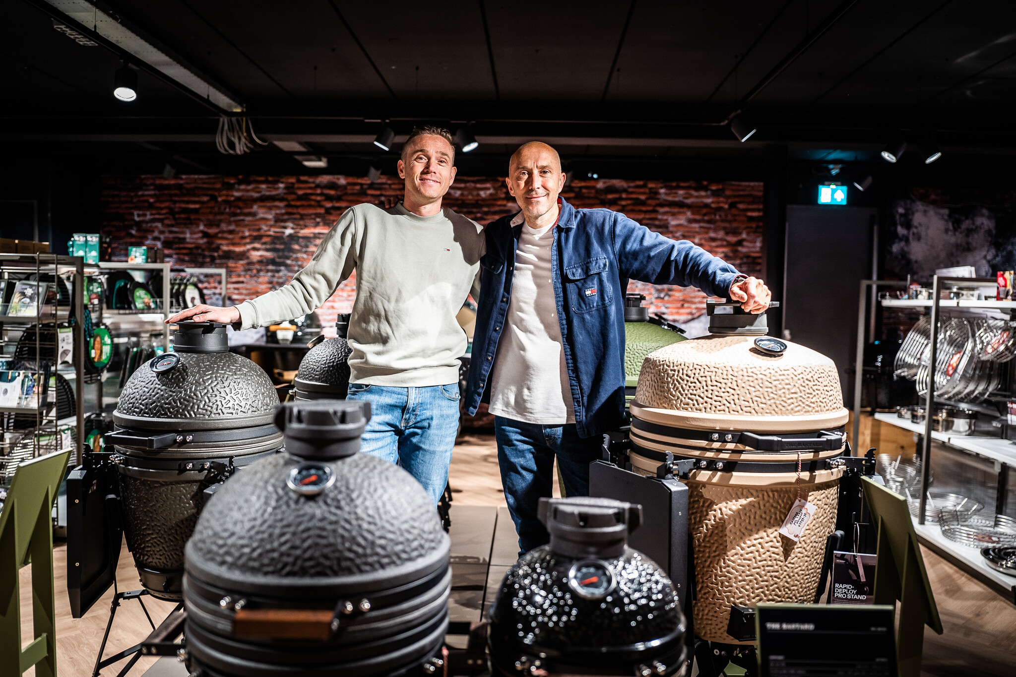 The Bastard kamado BBQ kopen bij een Serious Dealer