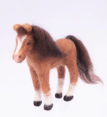 De Wolshoop Paard bruin