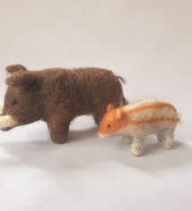 De Wolshoop Wild zwijn met jong