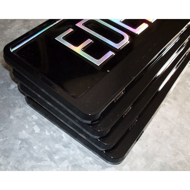 Utsch kentekenplaathouder - polypropyleen kunststof - kliksysteem en klaplat - 52 x 11 cm - hoogglans zwart - voor auto