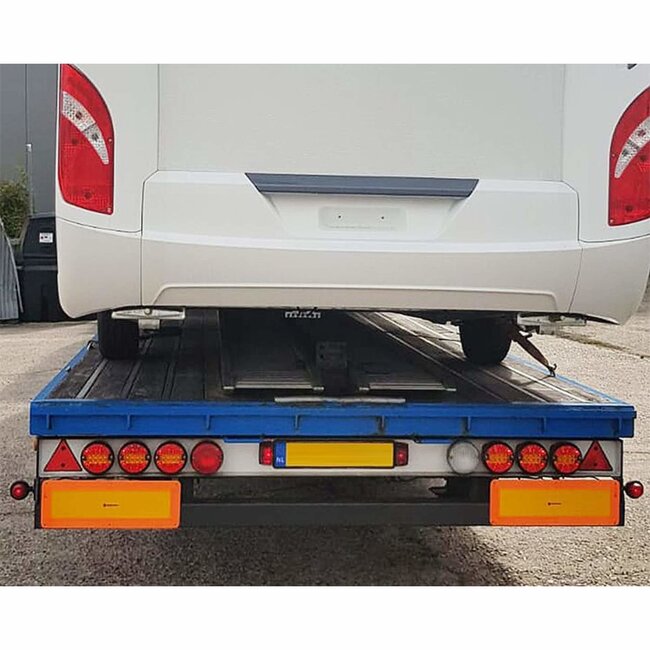 Benson Driehoekige reflector - rood - 15,5 cm - E4-gekeurd - 2 bevestigingsgaten