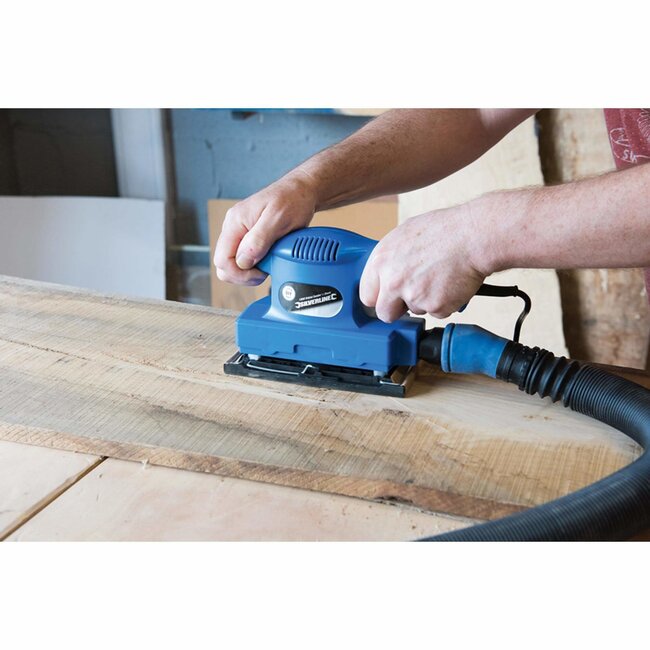 Silverline vlakschuurmachine 1/3 vel - ergonomisch handvat, stofpoort - schuurvel 9 x 23 cm - 135 watt - houtbewerking