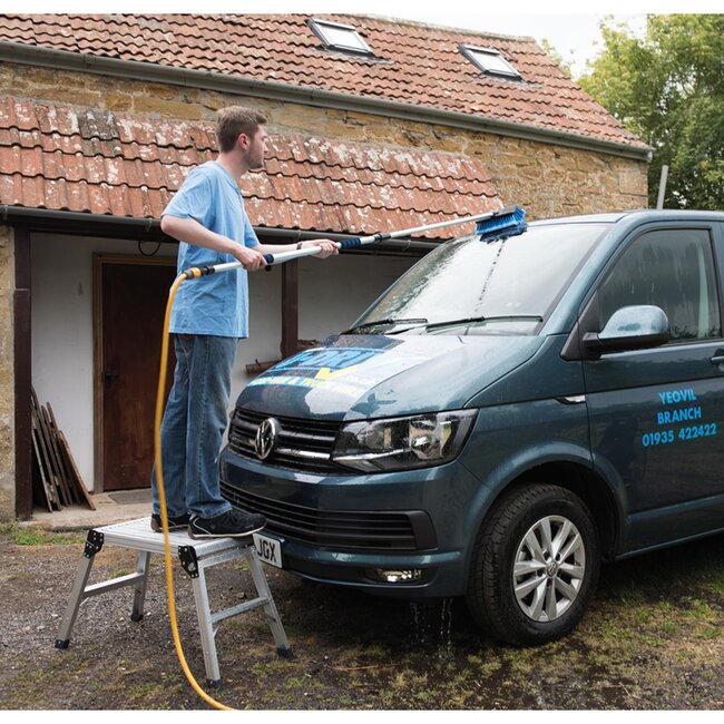 Silverline Autowasborstel telescopisch - aluminium steel, zachte nylon haren - 132-214 cm - met waterschakelaar - voor auto