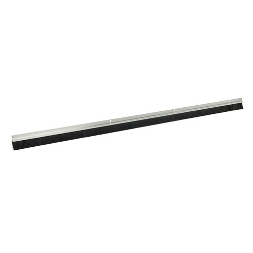 Fixman Garagedeur Tochtstrip - Aluminium - 25 mm Borstelharen - 106.7 cm - 2 stuks Fixman Garagedeur Tochtstrip - Aluminium - 25 mm Borstelharen - 106.7 cm - 2 stuks