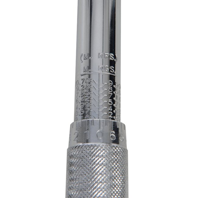 Silverline momentsleutel - chroom-vanadiumstaal - omkeerbare ratelkop - 20-110 Nm, 3/8 duim - staalkleurig - voor bouten en moeren