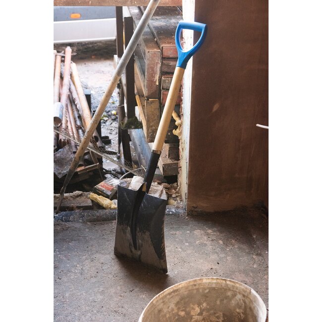 Silverline Ballastschop tuin 98 cm - geperst stalen blad 320 x 252 mm, houten schacht - graven en greppels vullen - natuurhout