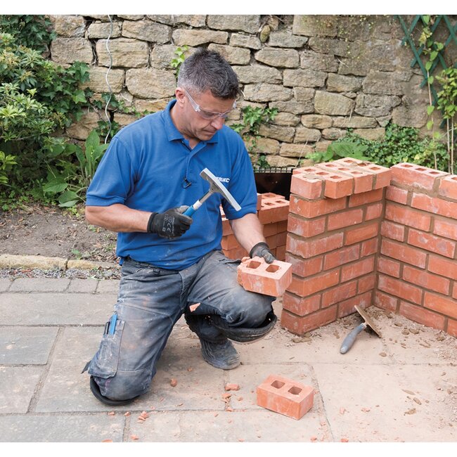 Silverline metselhamer - gehard staal met stalen steel - rubbergreep - 454 gram - chroomkleur - snijden en hakken bij metselwerk