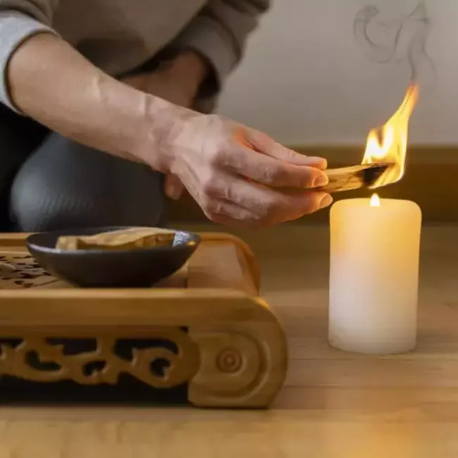 Ruhhy Set van 8 Witte Stompkaarsen: Ideaal voor Sfeervolle Winter- en Kerstavonden