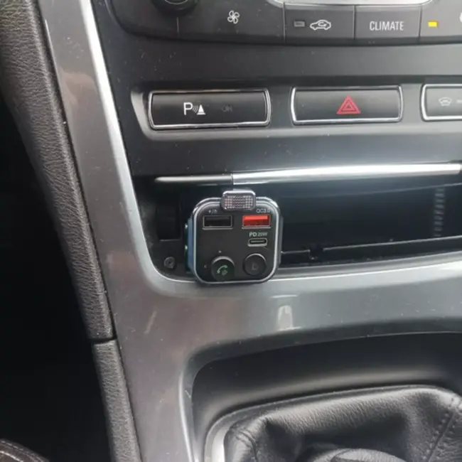 Xtrobb FM Bluetooth Zender/Oplader - Stream Muziek in Je Auto