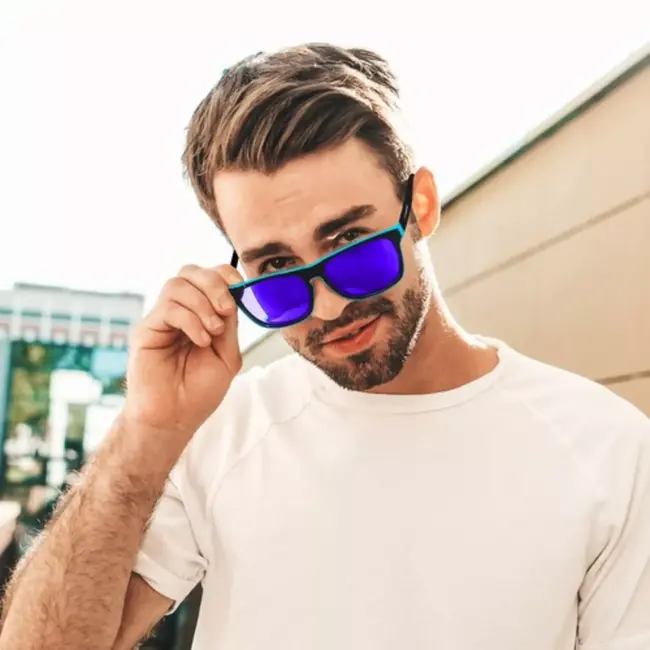 Trizand Gepolariseerde Zonnebril UV 400 - Polycarbonaat - Zwart/Blauw - Stijlvol en Beschermend