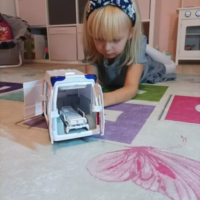 Kruzzel Ambulance Speelset: Reddingsmissies voor Kinderen!