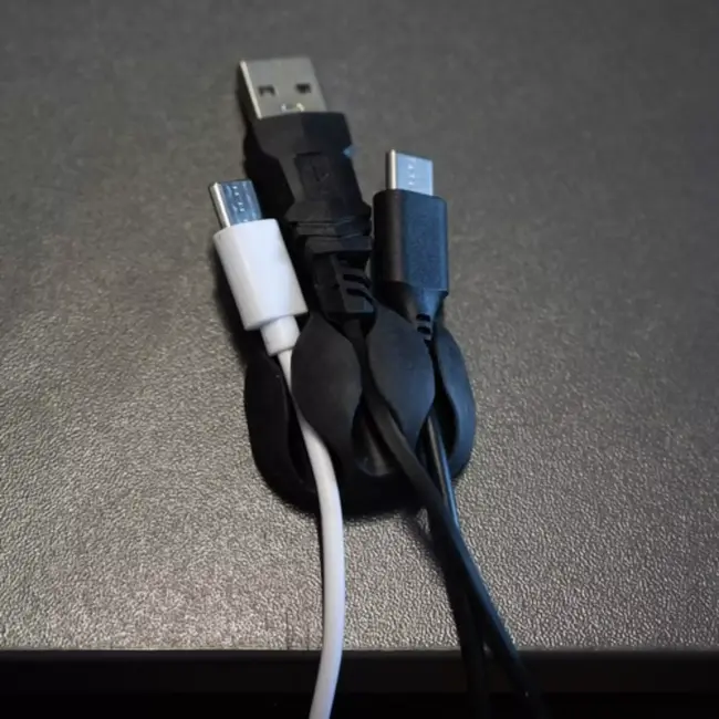 Izoxis Kabel Organisator Set - Houd Uw Kabels Netjes en Geordend - 10 stuks.