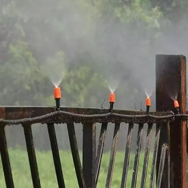 Gardlov Garden Sprinkler: 20m Water Curtain voor Verkoeling in de Tuin