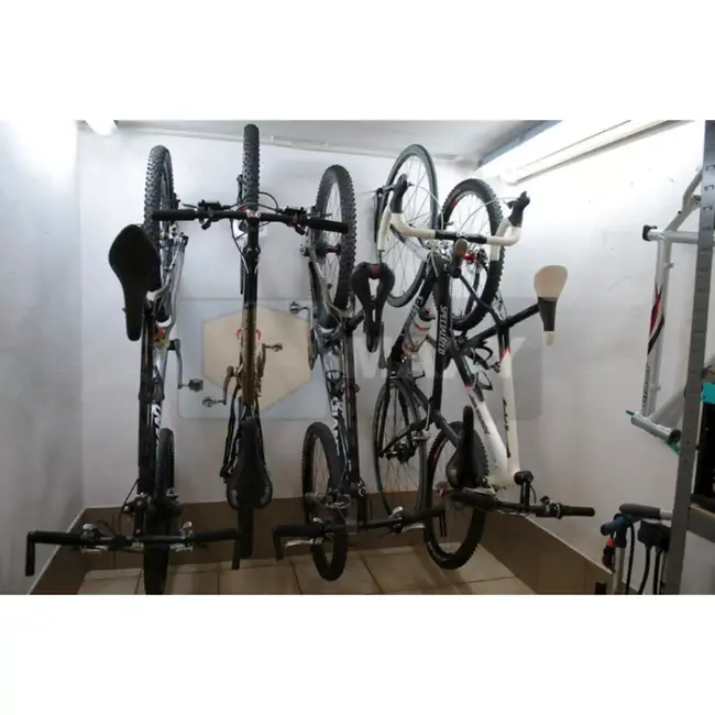 Trizand Muurbevestigde Fietsophangsysteem - Efficiënt en Ruimtebesparend