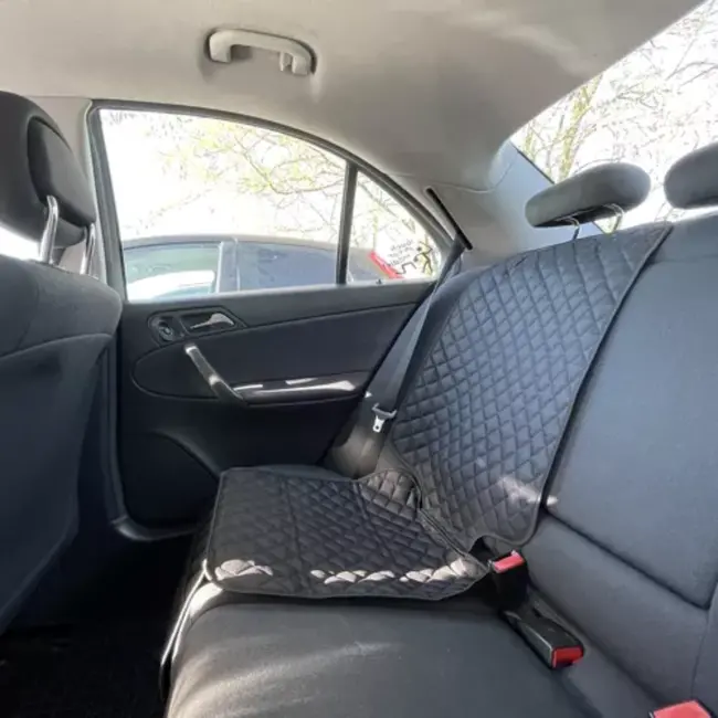 Xtrobb Gequilte Autostoelmat - Beschermende Mat voor Kinderzitjes - 130,5 x 47 cm