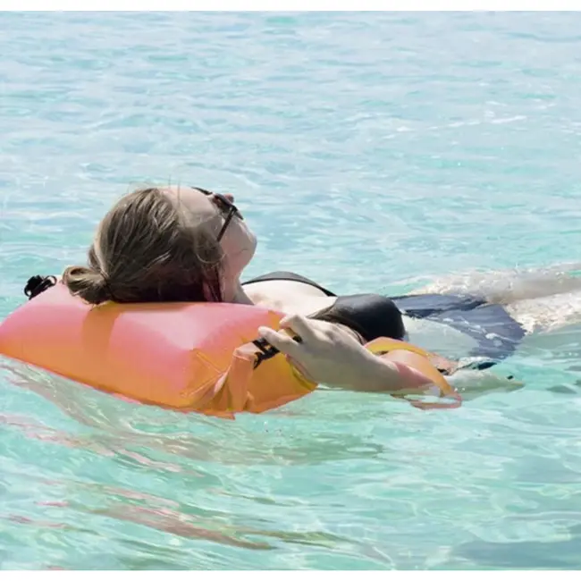 Trizand 2-in-1 Opblaasbare Boei - Veiligheidsboei en Waterdichte Opbergzak