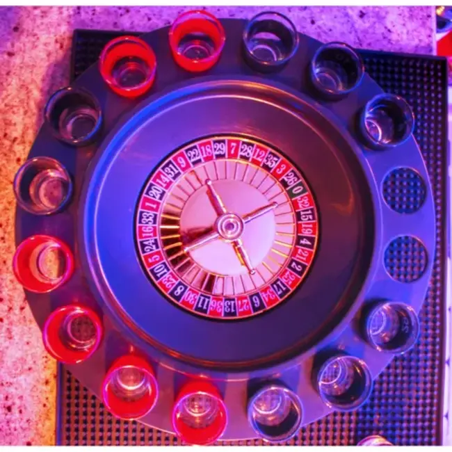 Malatec Alcohol roulette spel met 16 glazen - perfect voor elk feest
