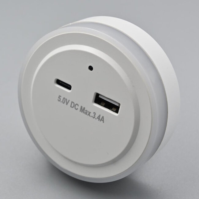 Benson Nachtlamp met USB-A & USB-C - 17 Watt - Dag/Nacht Sensor - 5V DC 3.4A