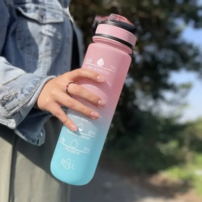 Trizand Motiverende Waterfles 1L – Anti-Lek en Duurzaam Design