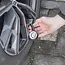 ProPlus Bandenspanningsmeter 3,8 Bar - Compact en Nauwkeurig - Voor Auto's en Fietsen