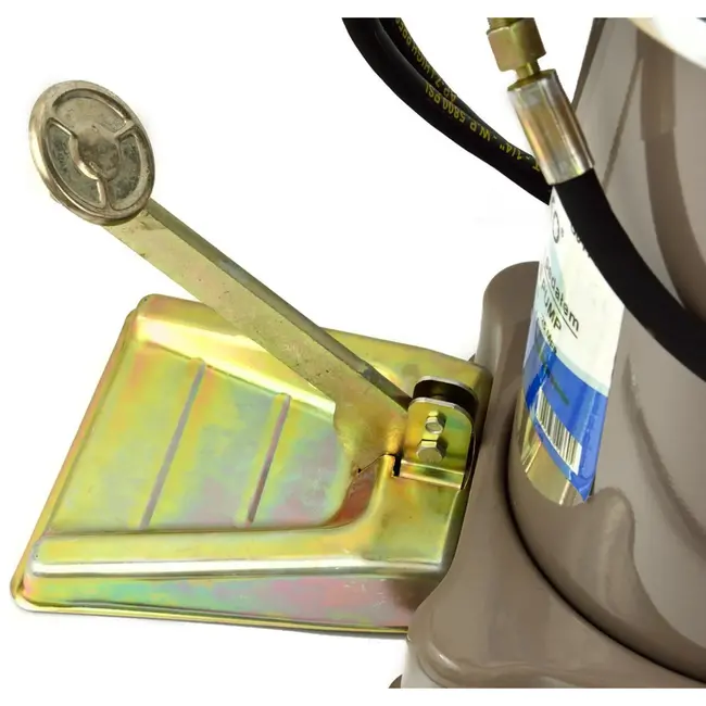 GEKO Voetbediende vetpomp - 12L - 4m slang - Compact en draagbaar - 5g per slag