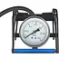 GEKO Enkelcilinder voetpomp - anti-slip - 80x130 mm - 0-6 bar - staalconstructie