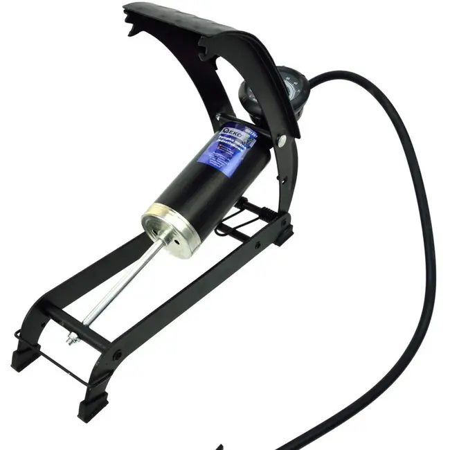 GEKO Enkelvoudige voetpomp - 7 bar druk - Stalen constructie - Anti-slip pedaal - 60 cm slang