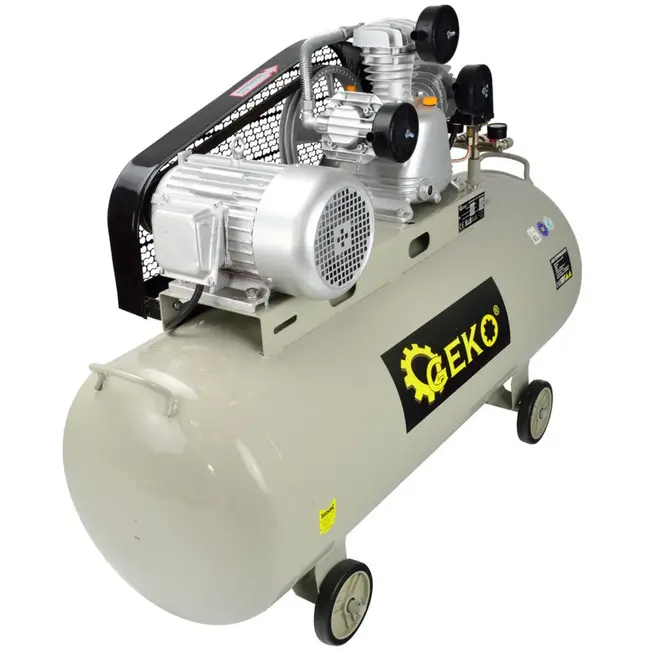 GEKO Triple cilinder luchtcompressor - 200L - 490 L/min - 8 bar - 400V - Staal - Horizontaal ontwerp