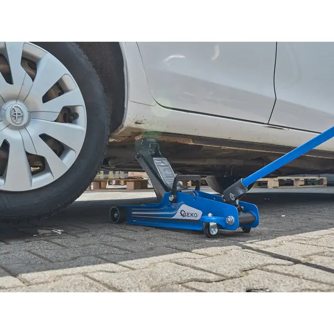GEKO Hydraulische krik - laag profiel - 2,5 ton - 85 mm minimum hoogte