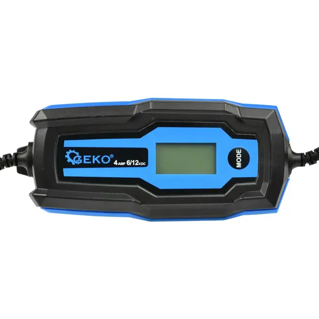 GEKO Automatische acculader - 6/12V - 4A - LCD display - IP65 waterproof