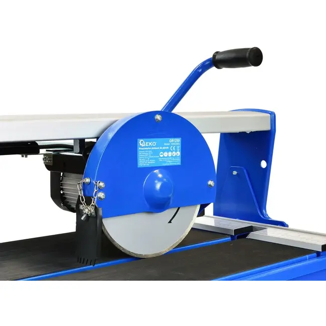 GEKO Tegelsnijder - Inductiemotor 800W - Nat en Droog Snijden - 920 mm - 200 mm Diamantzaagblad