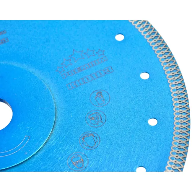 GEKO Diamantzaagblad - Turbo Mesh Rand - Snelle en Nauwkeurige Snede - 250 mm - Voor Droog en Nat Gebruik