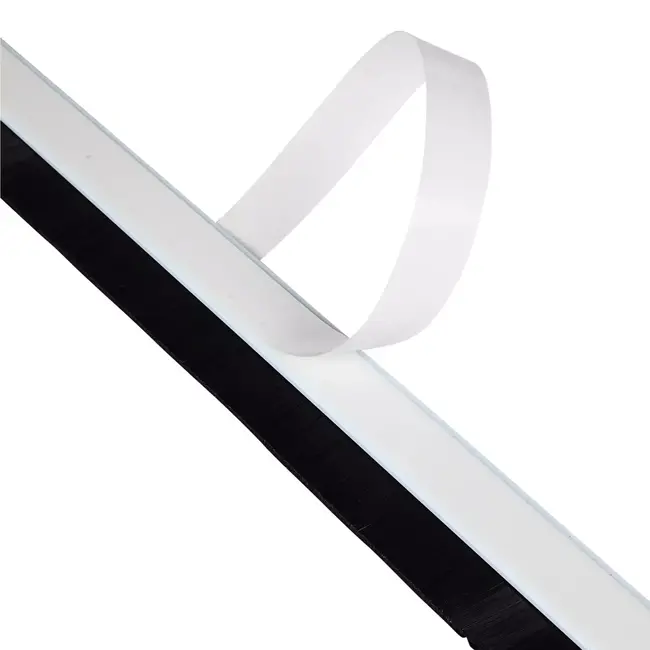 Benson Tochtstrip borstel - 100 cm - PVC wit - Zelfklevend - Inkortbaar - Voor deuren