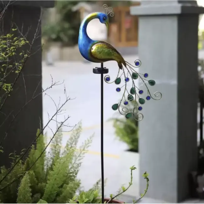 Gardlov Solar Tuinlamp Pauw – Kleurrijke LED & Schemersensor – IP4