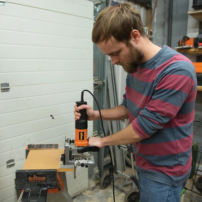 Triton Deuvelmachine 710 W - Dubbele Boor - 32 mm Hartafstand