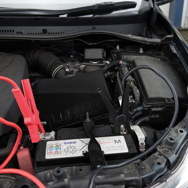 Silverline Accustarter en acculader - metaal - automatische 3-staps lader, startfunctie - 6/12 V, 12 A - auto-onderhoud