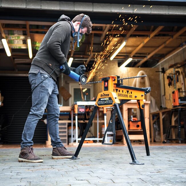 Triton Klemtafel - staal met poedercoating - voetbediend, 1000 kg klemkracht, bereik 100 cm - zwart - voor grote werkstukken