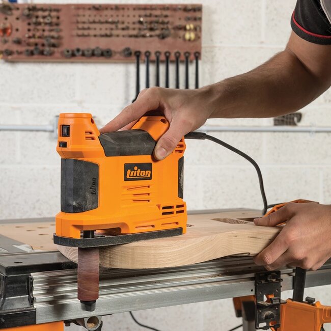 Triton oscillerende spilschuurmachine draagbaar - metaal/kunststof - 13–38 mm - variabele snelheid - zwart - hout randen