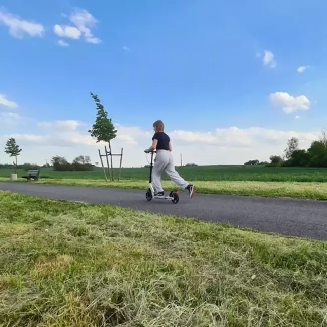 Kruzzel Hyperion W step opvouwbaar aluminium met verstelbaar stuur en grote wielen