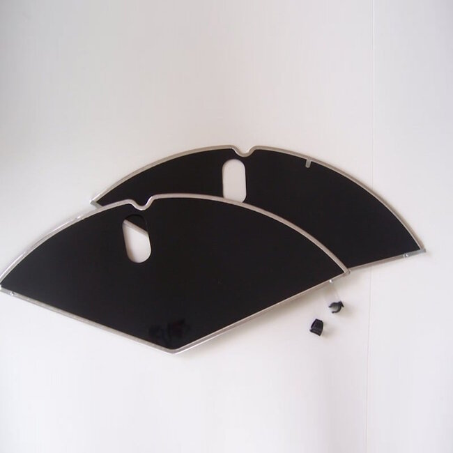 Falkx Jasbeschermers - Traditioneel Lakdoek - Glans Zwart met Alumium rand - 28 inch - Set van 2