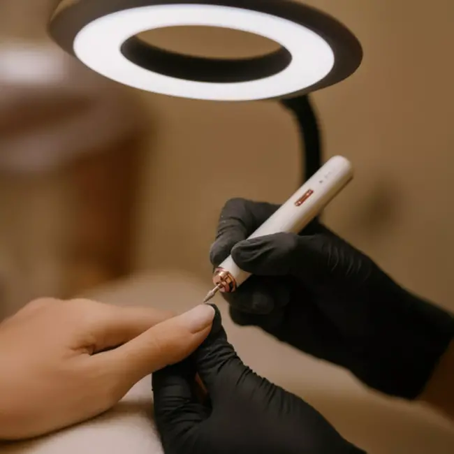 Beautylushh Draadloze Nagelfrees – Manicure & Pedicure Set met 6 Frezen