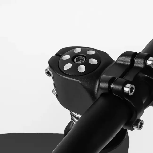 Kruzzel Loopfiets 12 inch Zwart – Verstelbaar Zadel + Draagriem