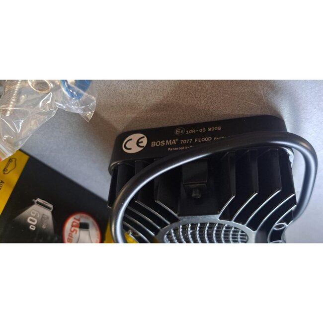 Bosma Led werklamp breedstraler - 126 x 107 x 52 mm - claxon 105 dB - waterdicht IP68 - 1600 lumen - voertuigen en bouwplaats