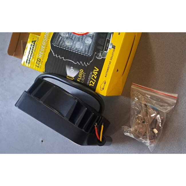 Bosma Led werklamp breedstraler - 126 x 107 x 52 mm - claxon 105 dB - waterdicht IP68 - 1600 lumen - voertuigen en bouwplaats